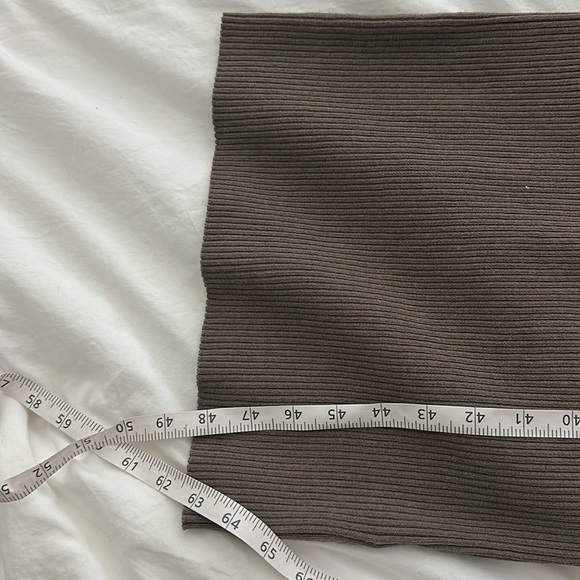 Gray Brown Maxi Dress V-Neck Cuffed Sleeve - Picture 6 of 7